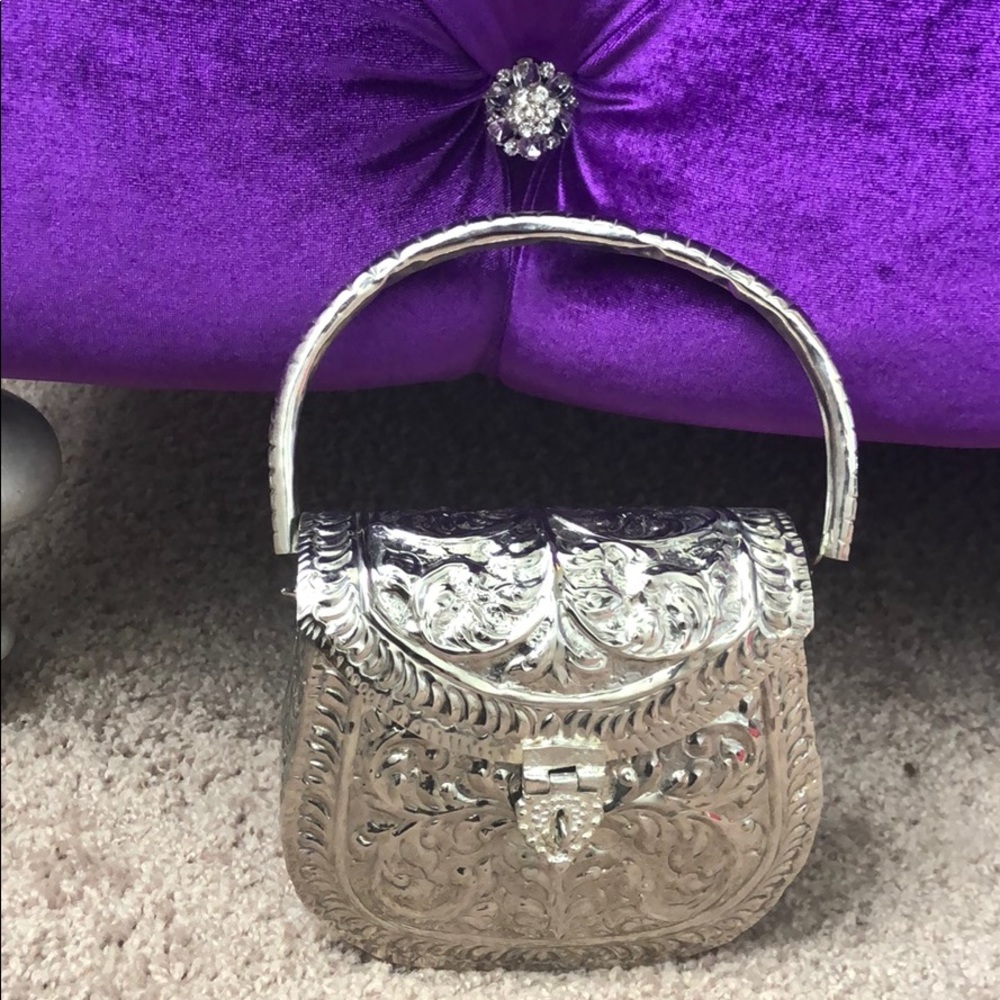 Bronze Metal Handbag!! One one of my favs💕